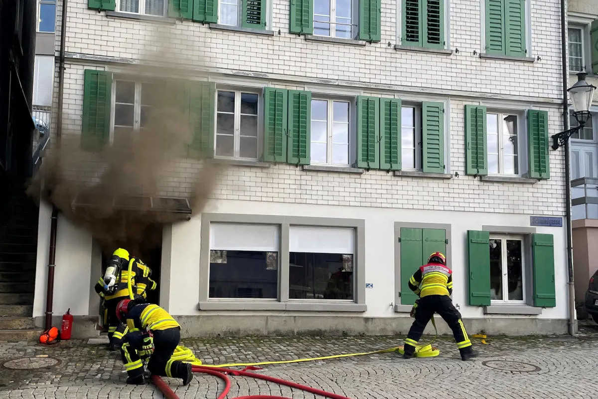 Herisau AR – Brand in Mehrfamilienhaus