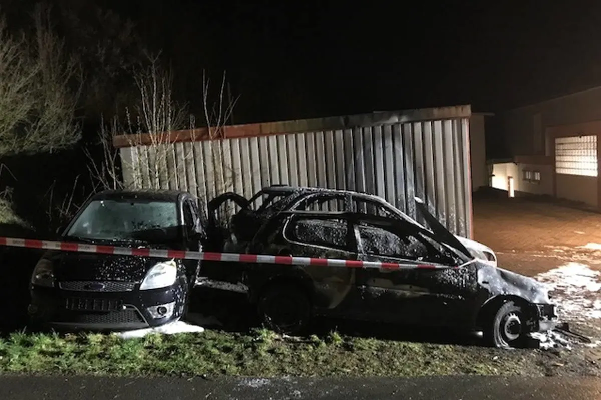 Alsenz – Brand von Übungsfahrzeugen der Feuerwehr