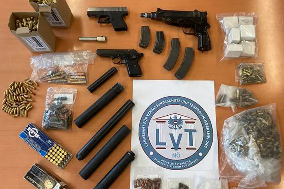 Bezirk Gmünd - Pensionist verkauft Schusswaffen ins Ausland