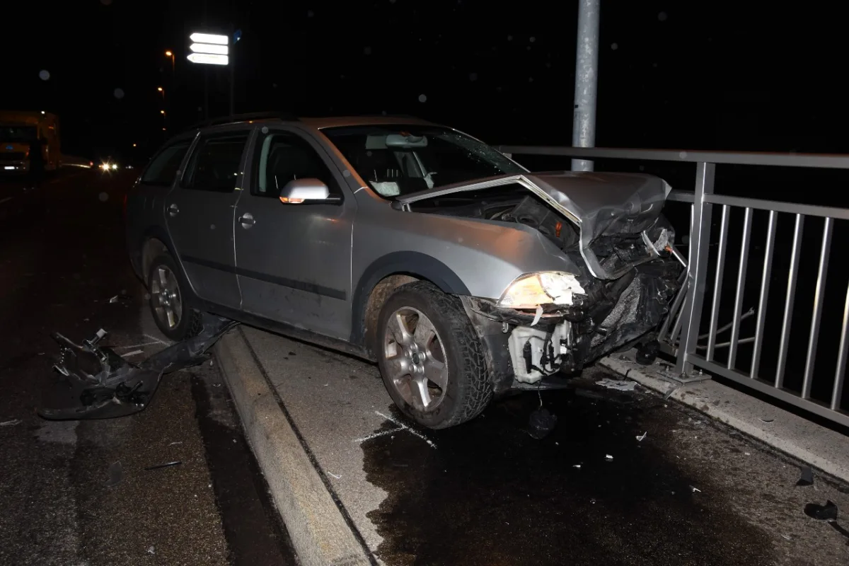50'000 Franken Sachschaden in Flums SG - Heftiger Crash mit zwei Verletzten