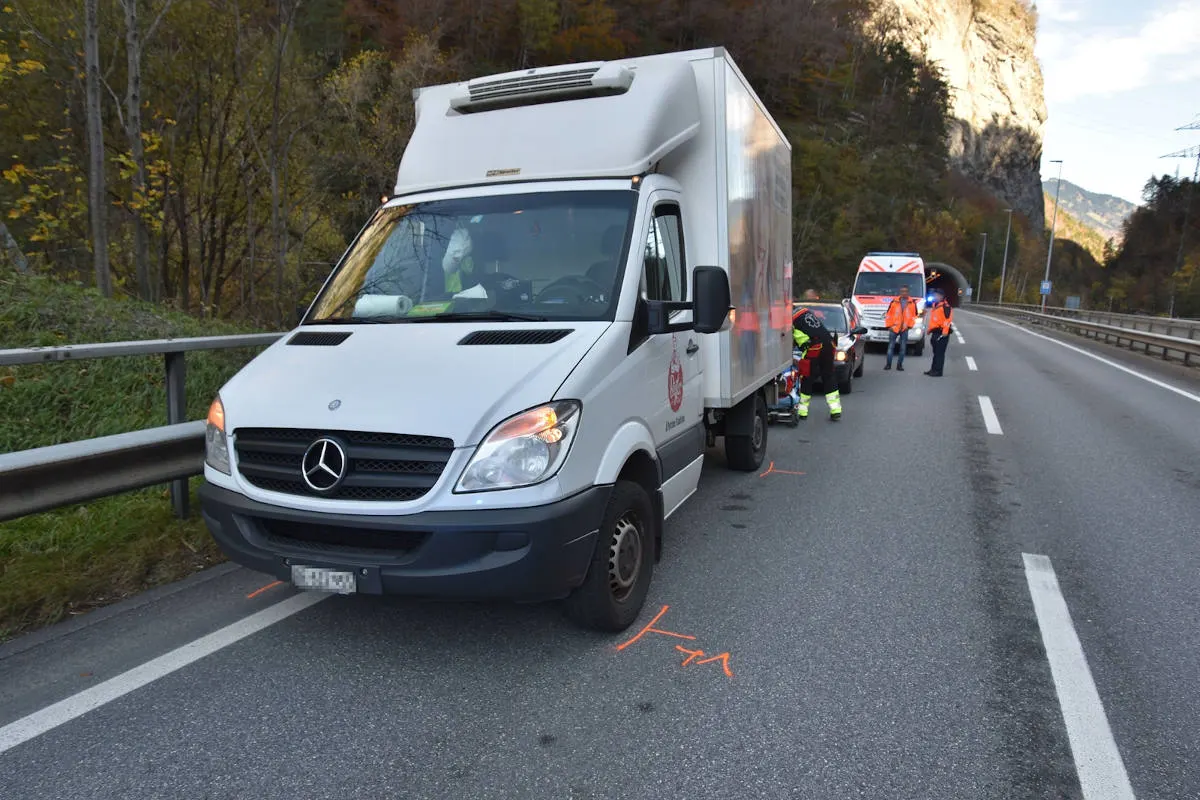 A28 Landquart GR - Verkehrsunfall verursacht Verkehrsbehinderungen