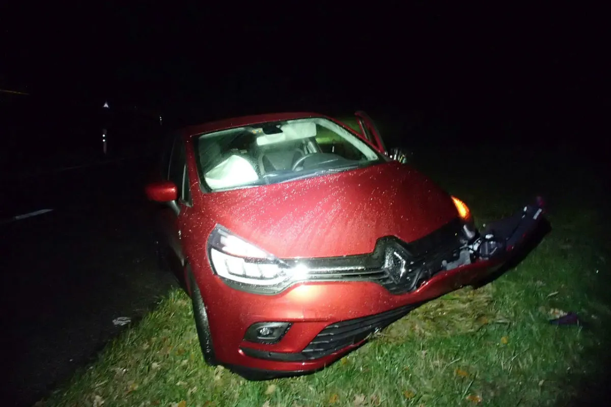 Frick AG - Auto auf Gegenfahrbahn geraten