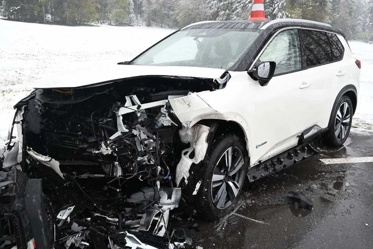 Ricken SG - Mehrere Personen bei schwerem Unfall verletzt 