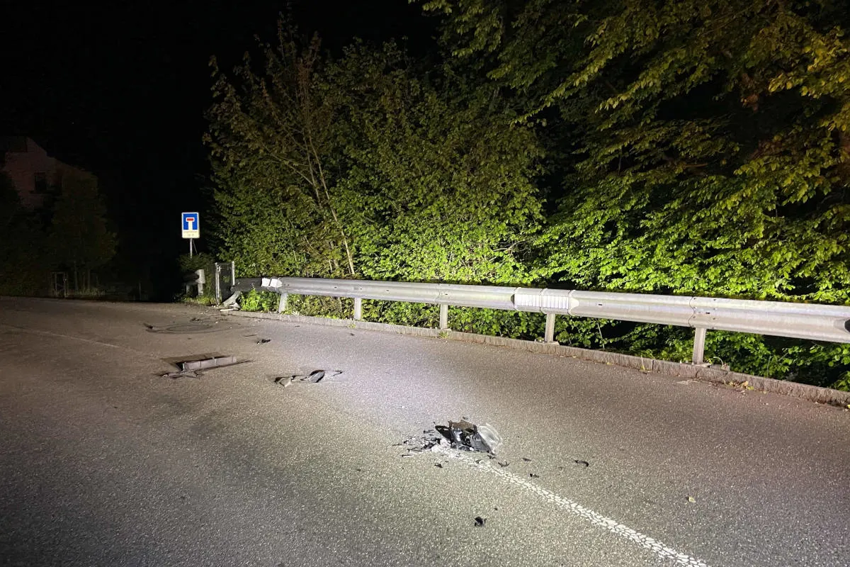 Kaiserstuhl AG – Unfall gebaut und weitergefahren