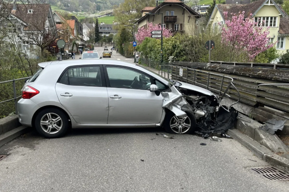 Sissach BL – Brücke nach Unfall gesperrt