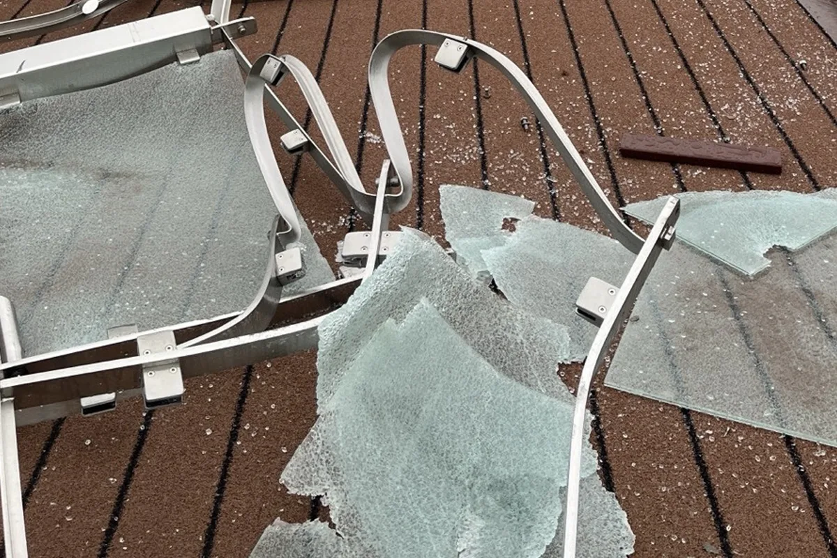 Treis-Karden RP – Fahrgastschiff rammt Brückenpfeiler