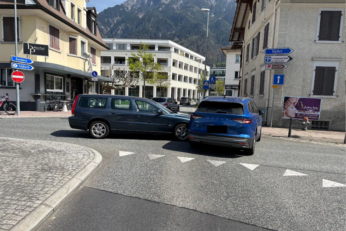 Schaan FL – Unfall wegen Missachtung des Vortritts
