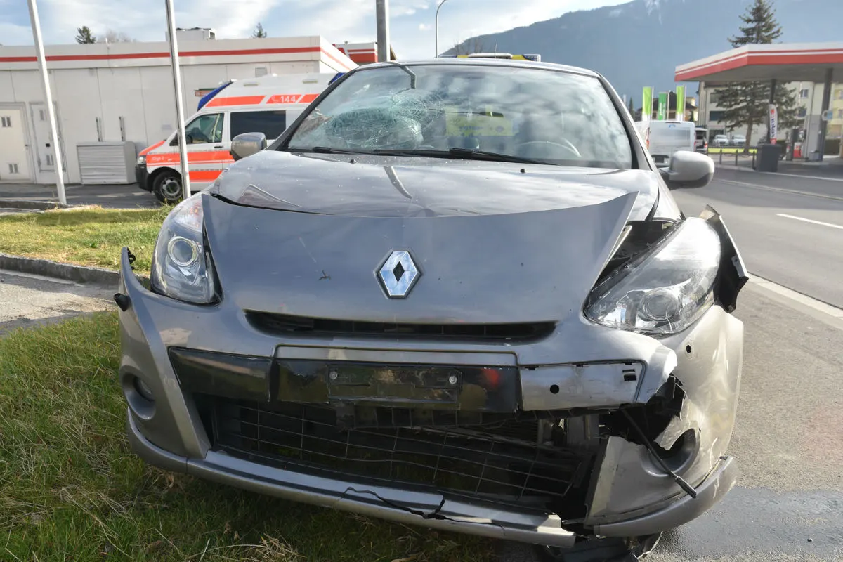 Bendern FL - Zwei Verletzte bei Auffahrcrash