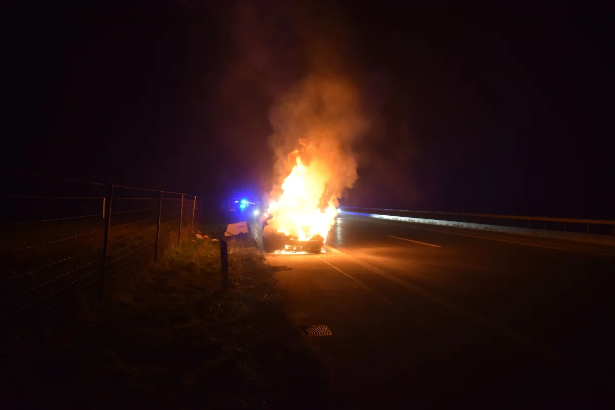 Horrorszenario auf der Autobahn A1 bei Oberbuchsiten SO - Während der Fahrt fing das Auto zu brennen an!