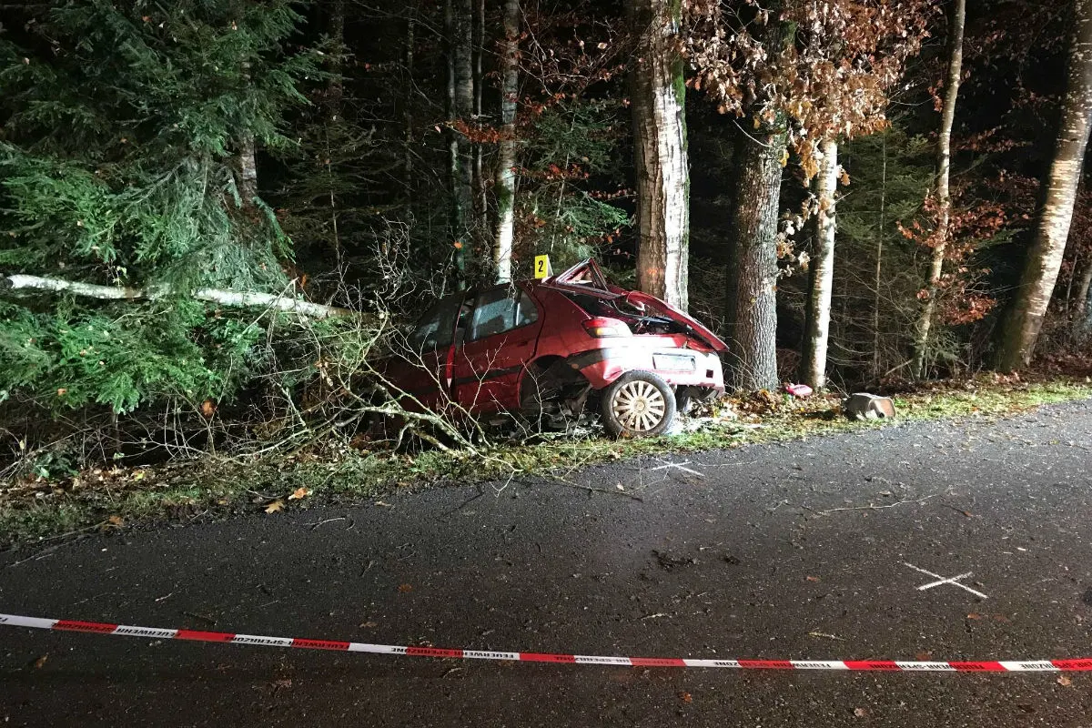 Härkingen SO - 23-Jähriger bei Selbstunfall tödlich verletzt