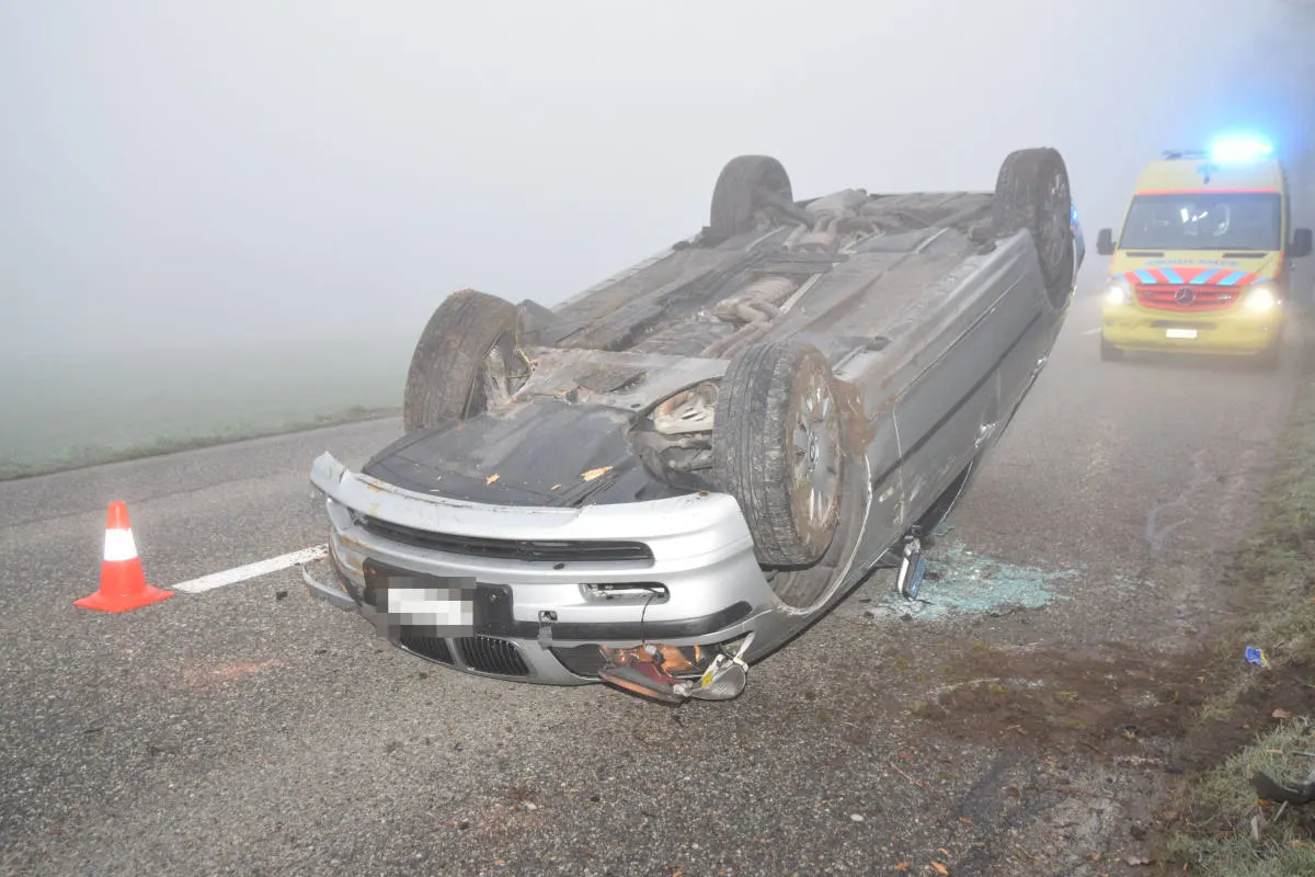 Lüterkofen-Ichertswil SO - Autofahrerin bei Selbstunfall verletzt