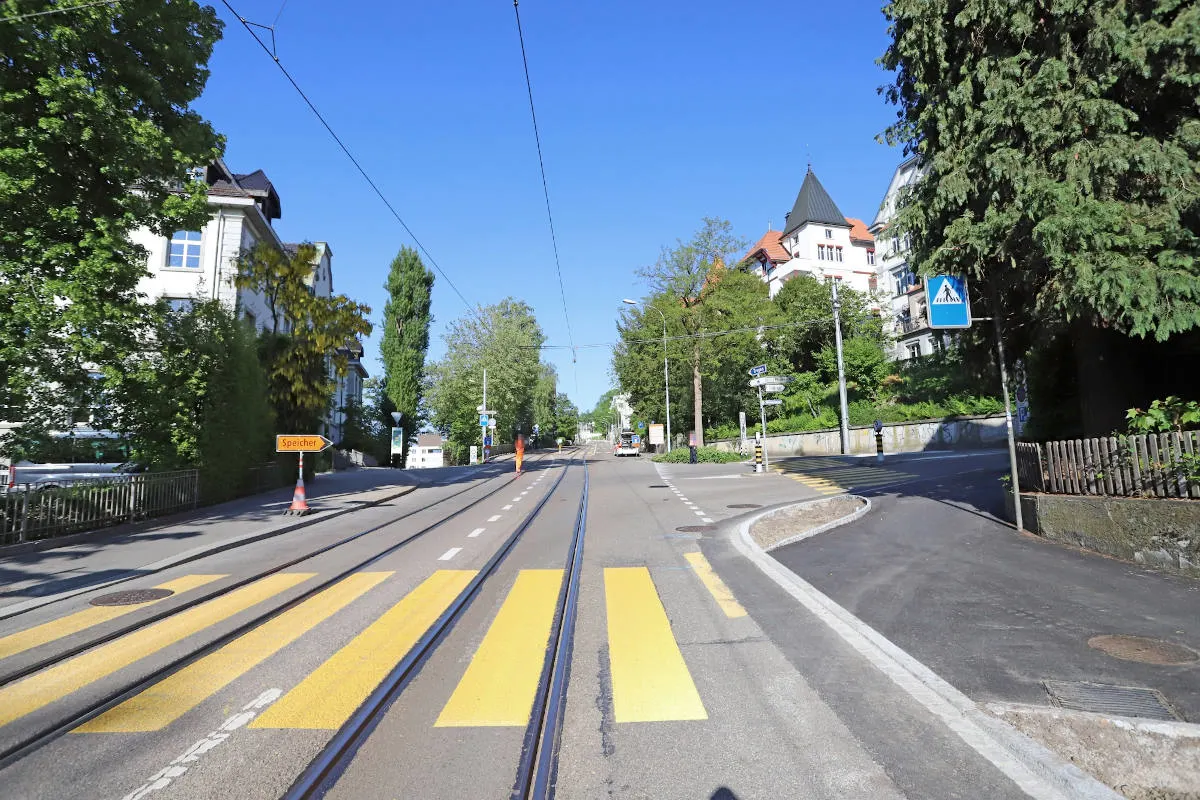 Stadt St.Gallen – Verkehrsdienstmitarbeiter bei Unfall verletzt
