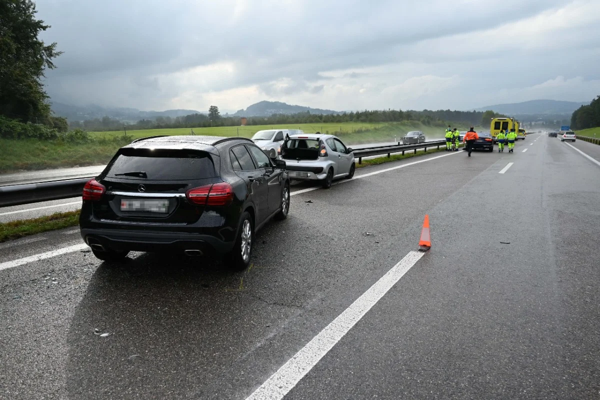 Oberbüren SG - Heftige Auffahrkollision auf der A1 
