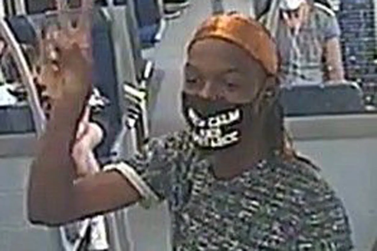 München - 29-jähriger Tatverdächtiger ermittelt - nach zweitem wird noch gefahndet - Münchner lobt 500 EUR Belohnung zur Ergreifung des Tatverdächtigen aus