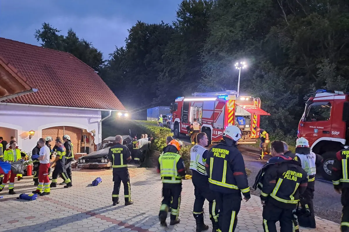Unfall bei Oberneuberg ST – Oldtimer prallt gegen Mauer