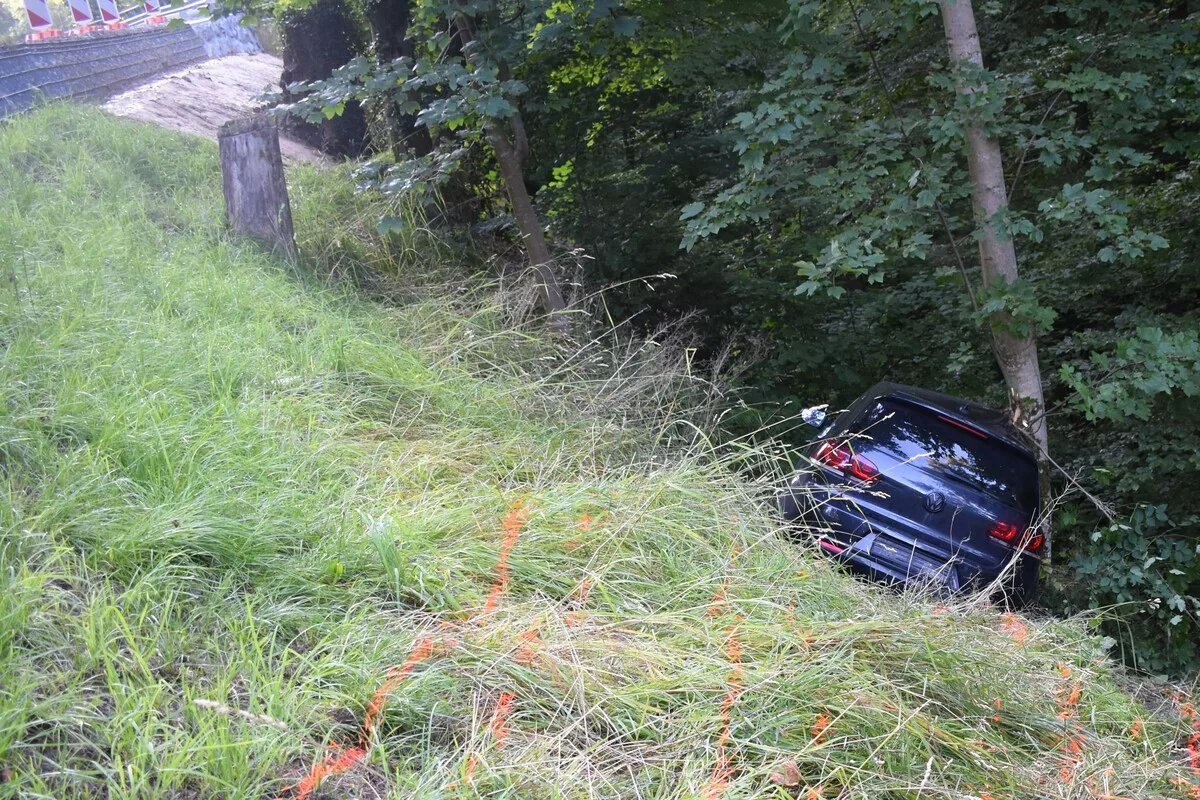 Niederteufen AR - In einem Waldstück gelandet und geflüchtet