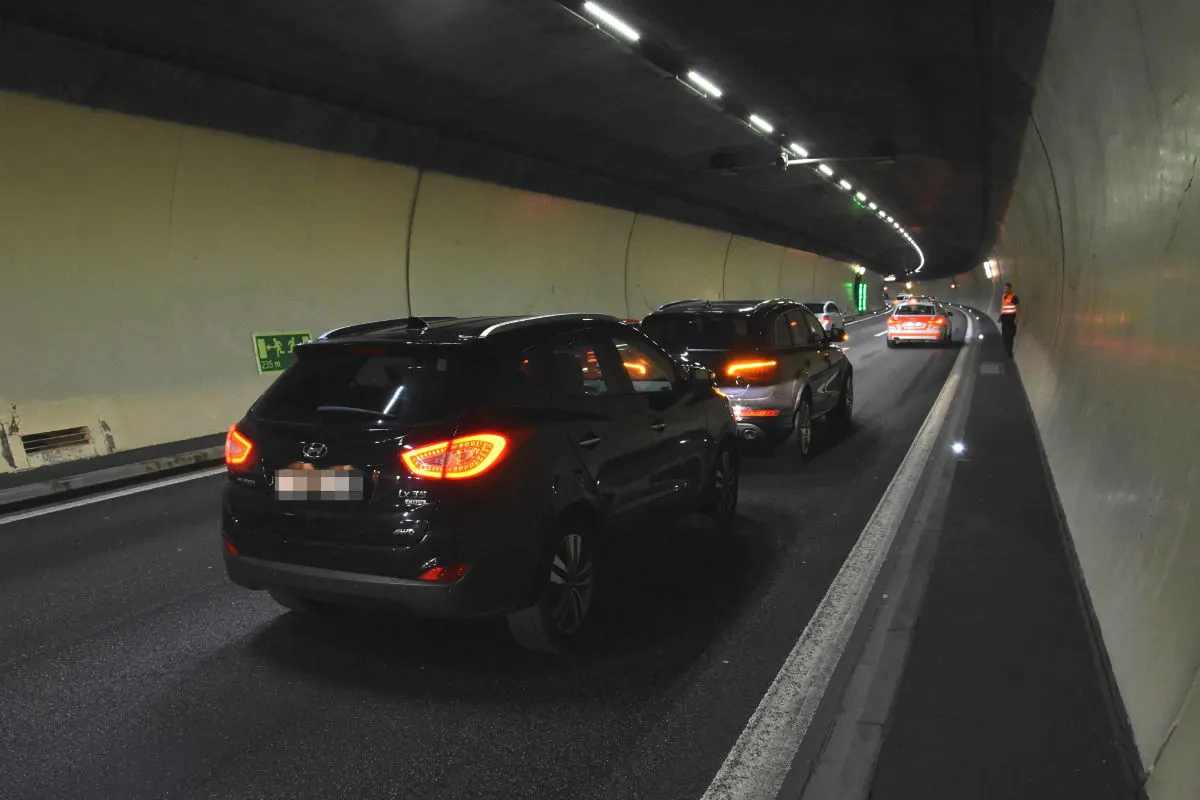St. Gallen SG - Auffahrcrash im Rosenbergtunnel
