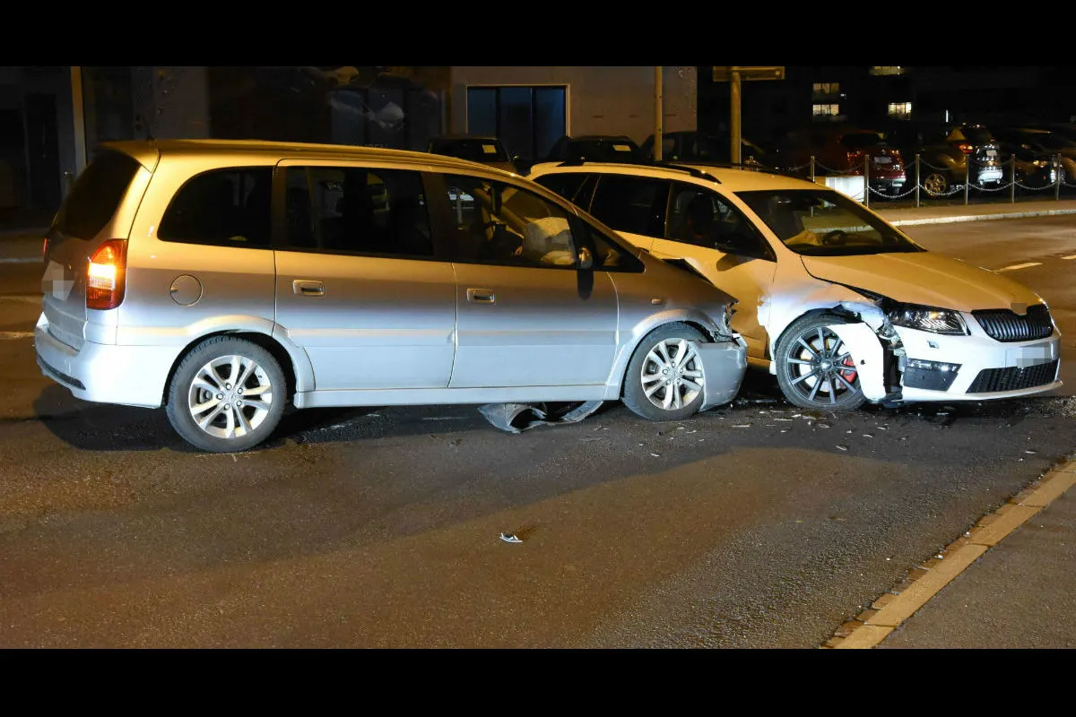 Sevelen SG - Fahrunfähig Unfall verursacht
