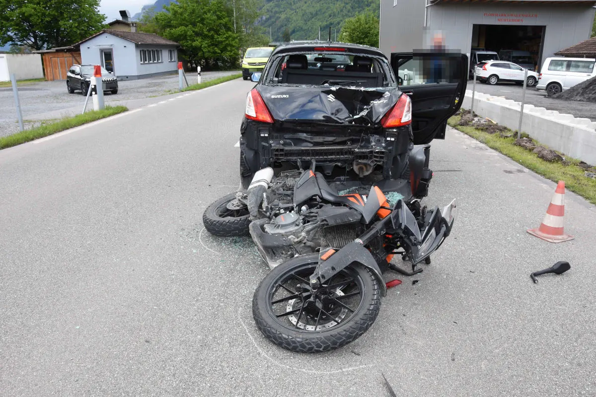 Walenstadt SG – Motorradfahrer nach Auffahrkollision verletzt