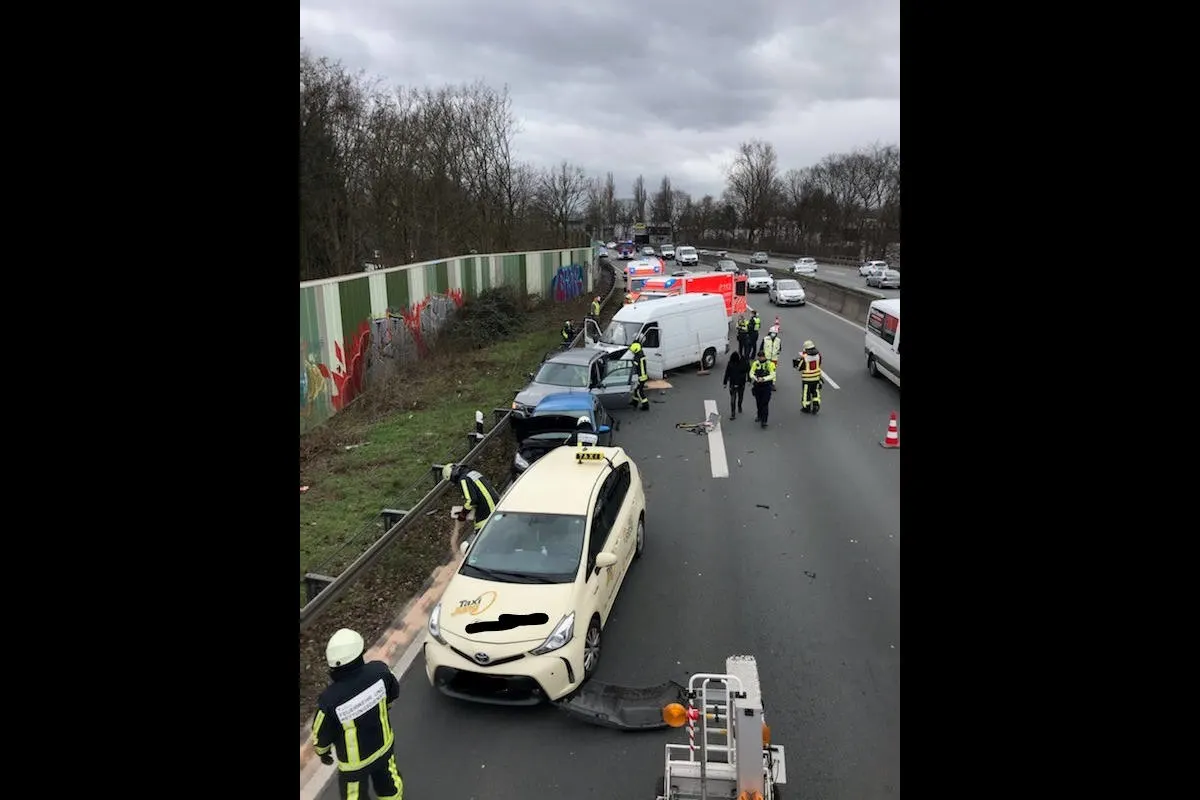 A40 Bochum – Unfall mit 5 Verletzten Personen