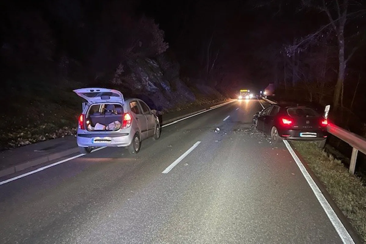 Pirmasens – Zwei Verletzte nach Unfall im Gegenverkehr