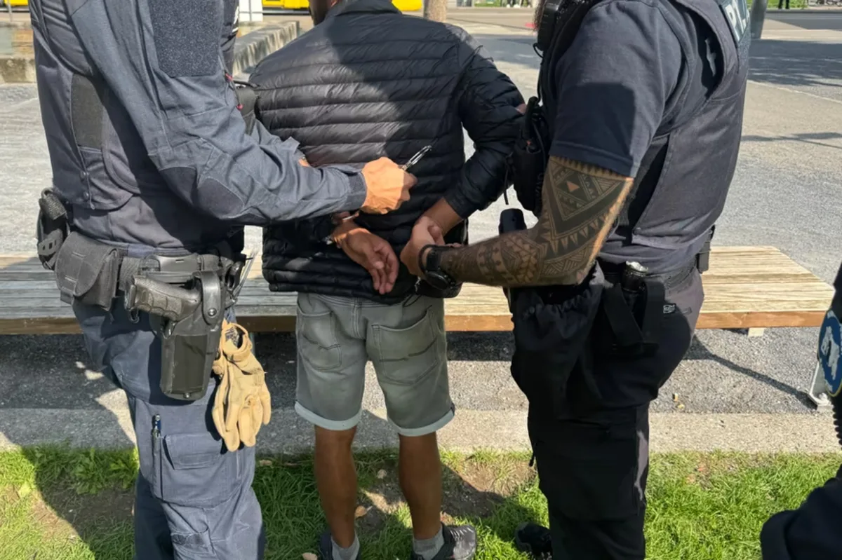Basel – 175 Festnahmen bei Grosskontrolle