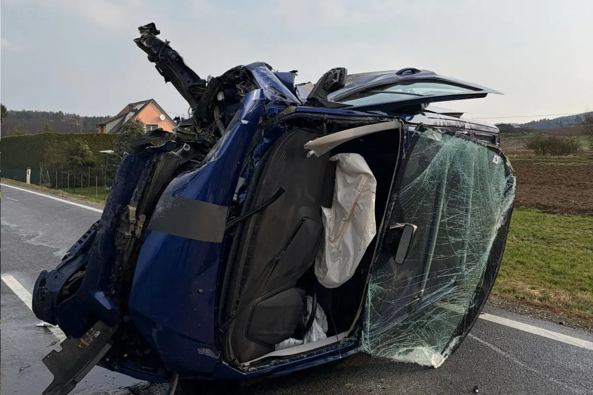 Wettmannstätten – Zwei Verletzte nach Unfall bei Überholmanöver