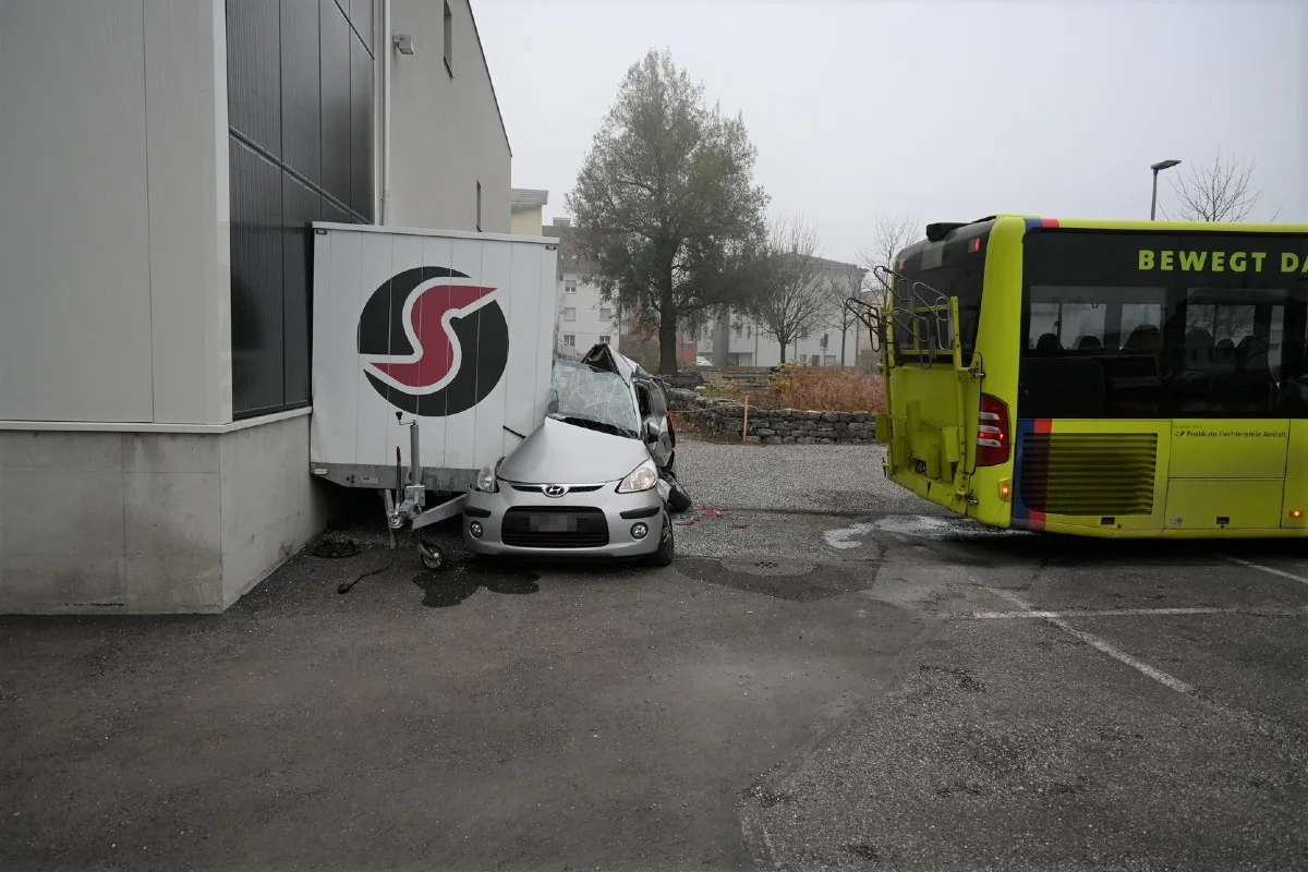 Fürstentum Liechtenstein - Mehrere Verkehrsunfälle am Wochenende