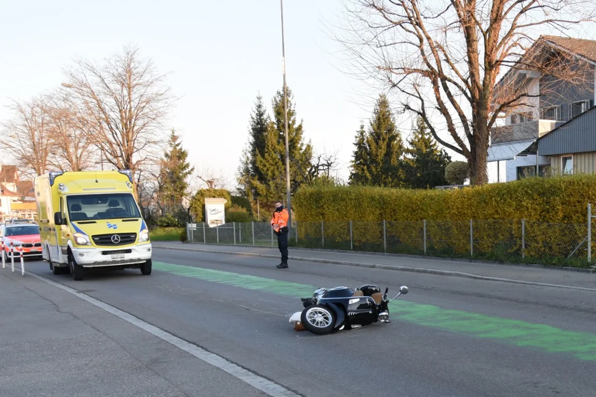 Tübach SG - 52-Rollerfahrer verletzte sich nach Selbstunfall