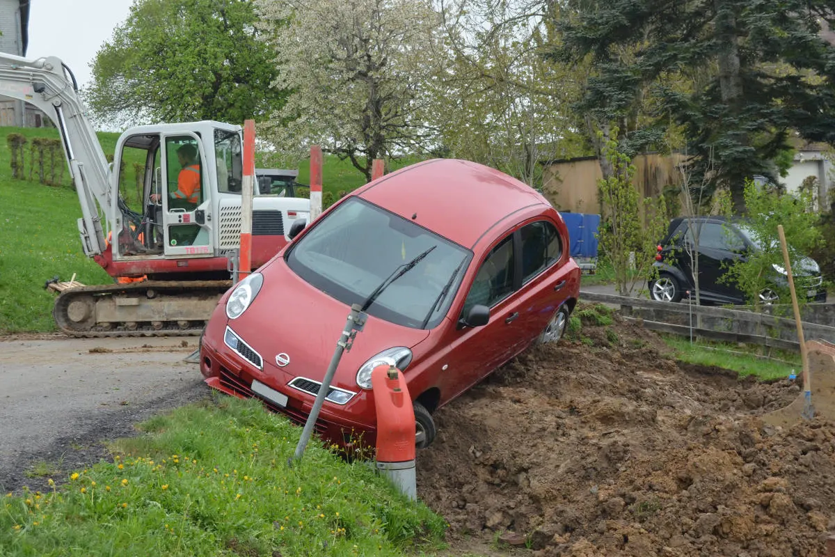 Herisau AR - Selbstunfall mit Auto