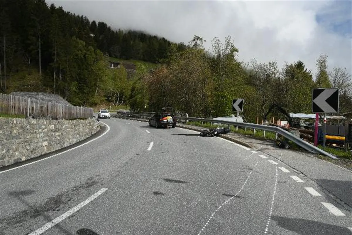 Churwalden GR – Lenker bei Motorradunfall verletzt