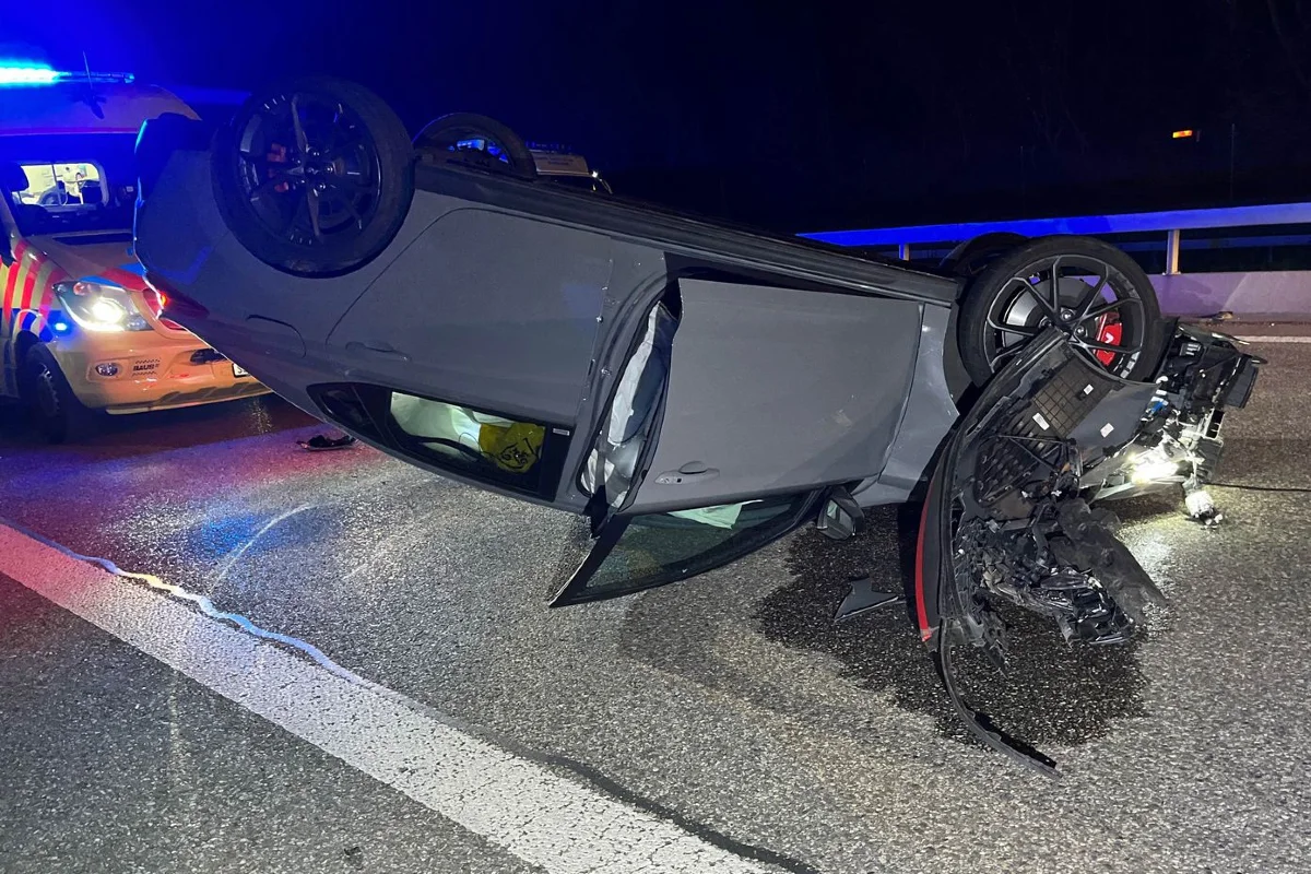 Auto überschlägt sich bei Selbstunfall auf A5 bei Biberist (SO)