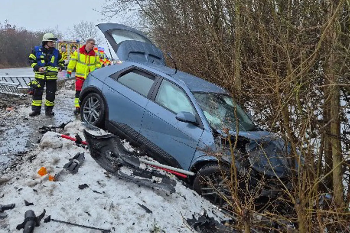 Bösdorf – Unfall nach riskantem Überholmanöver
