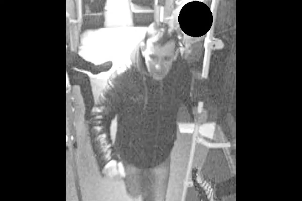 Hamburg-Fuhlsbüttel – Öffentlichkeitsfahndung nach Straßenraub