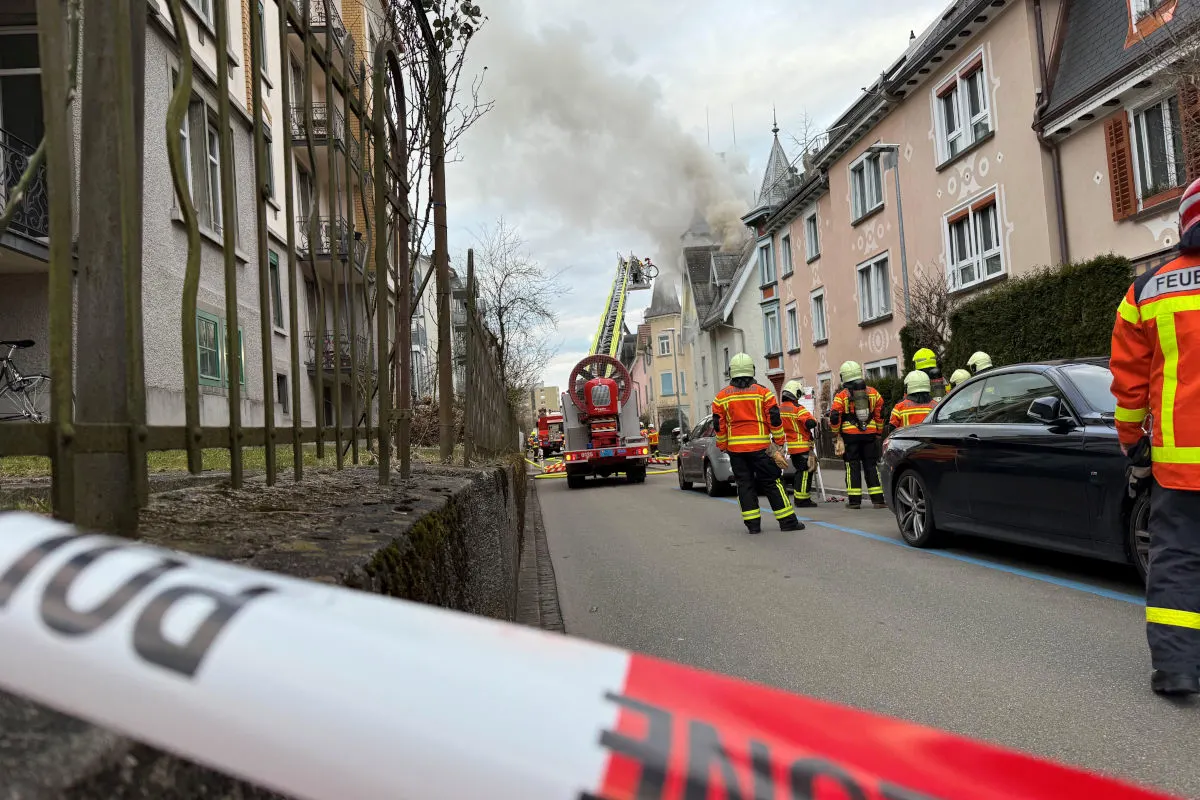 Brand in St.Gallen – Feuer in Dachstock eines Mehrfamilienhaus