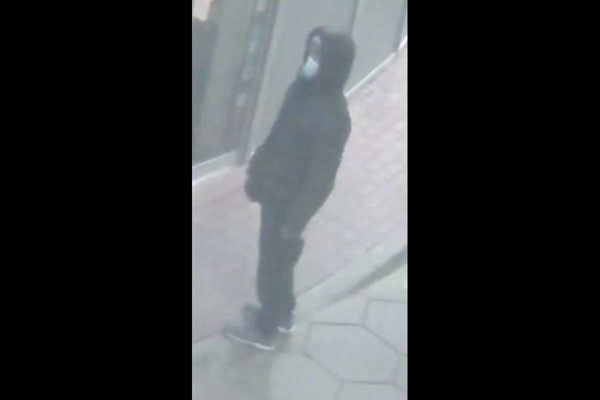 Heilbad Heiligenstadt – Polizei veröffentlicht Fahndungsfoto nach Raub in Tankstelle - Wer kennt diesen Mann?