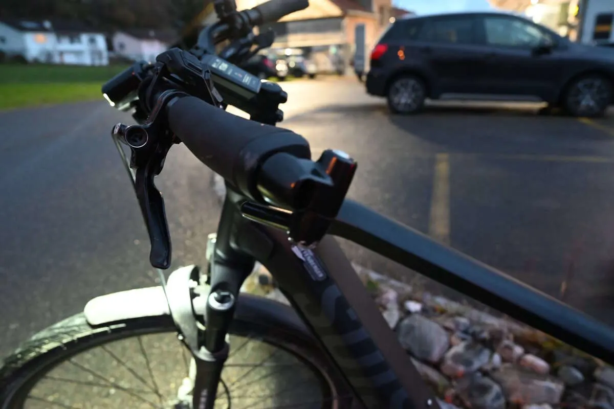 Züberwangen SG - 14-jährige E-Bikerin nach Unfall im Spital 