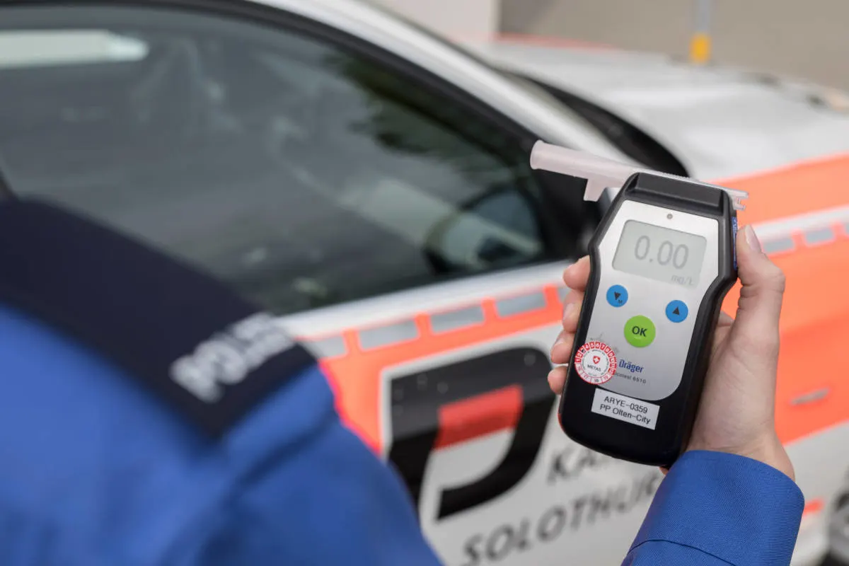 Kanton Solothurn – Mehrere Lenker unter Alkohol- oder Drogeneinfluss ein Fahrzeug