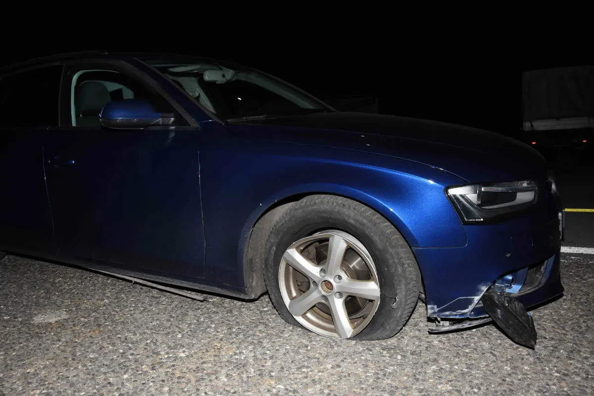 Staad SG - Alkoholisierter Autofahrer prallt in Abschrankung