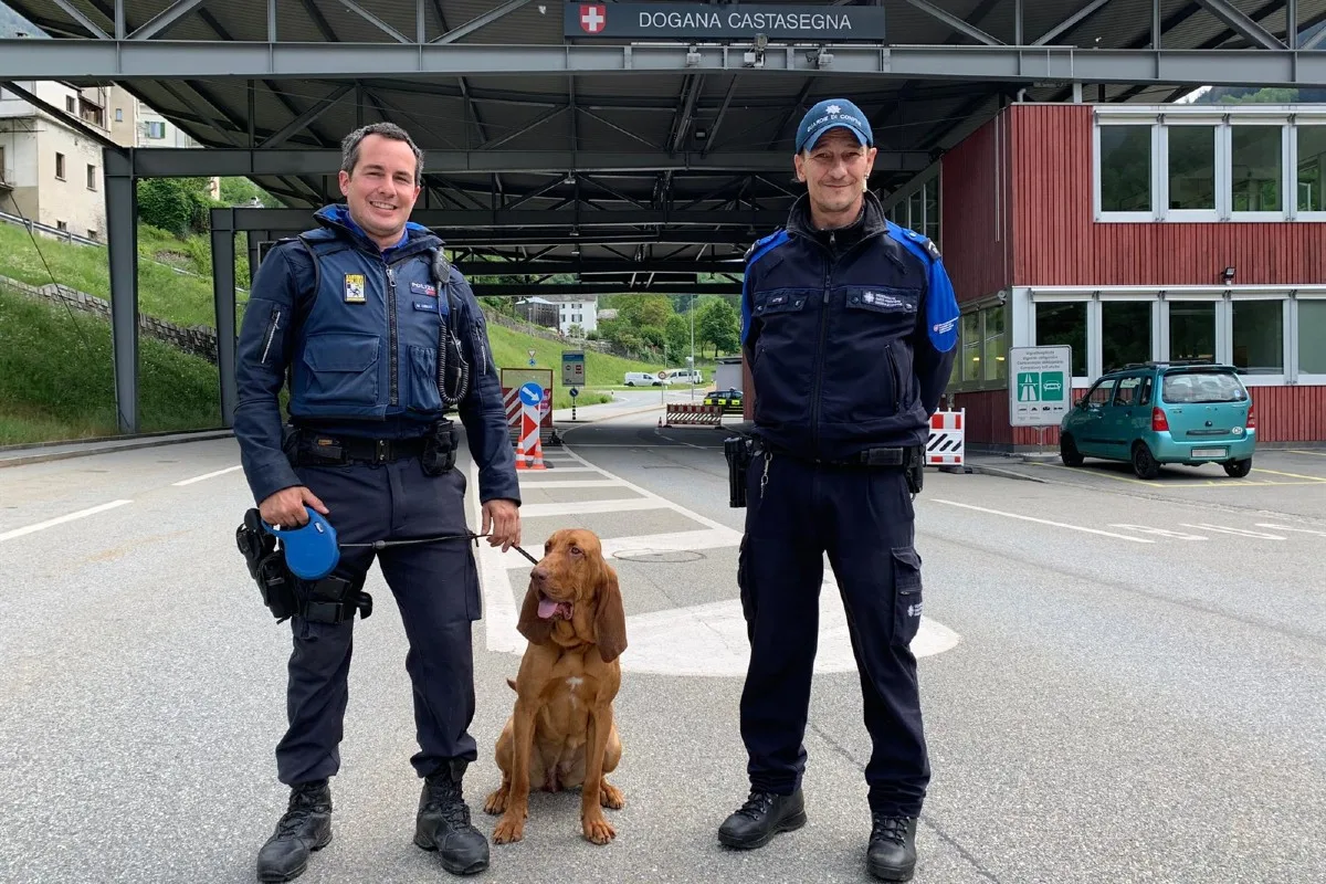 Die Kantonspolizei Graubünden an den Landesgrenzen im Einsatz