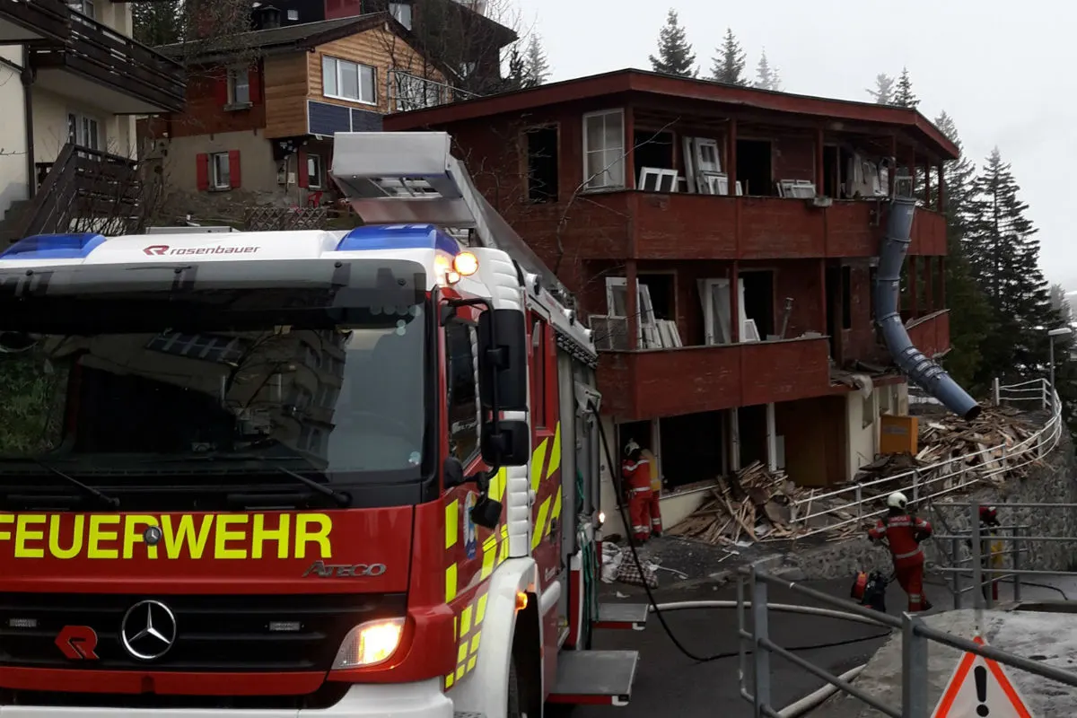 Arosa GR -  Mottbrand in Mehrfamilienhaus