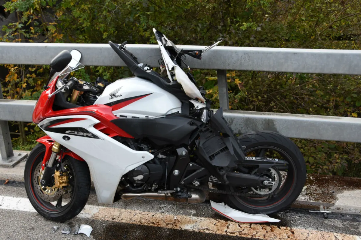 Unfall Ganterschwil SG - Selbstunfall mit Motorrad