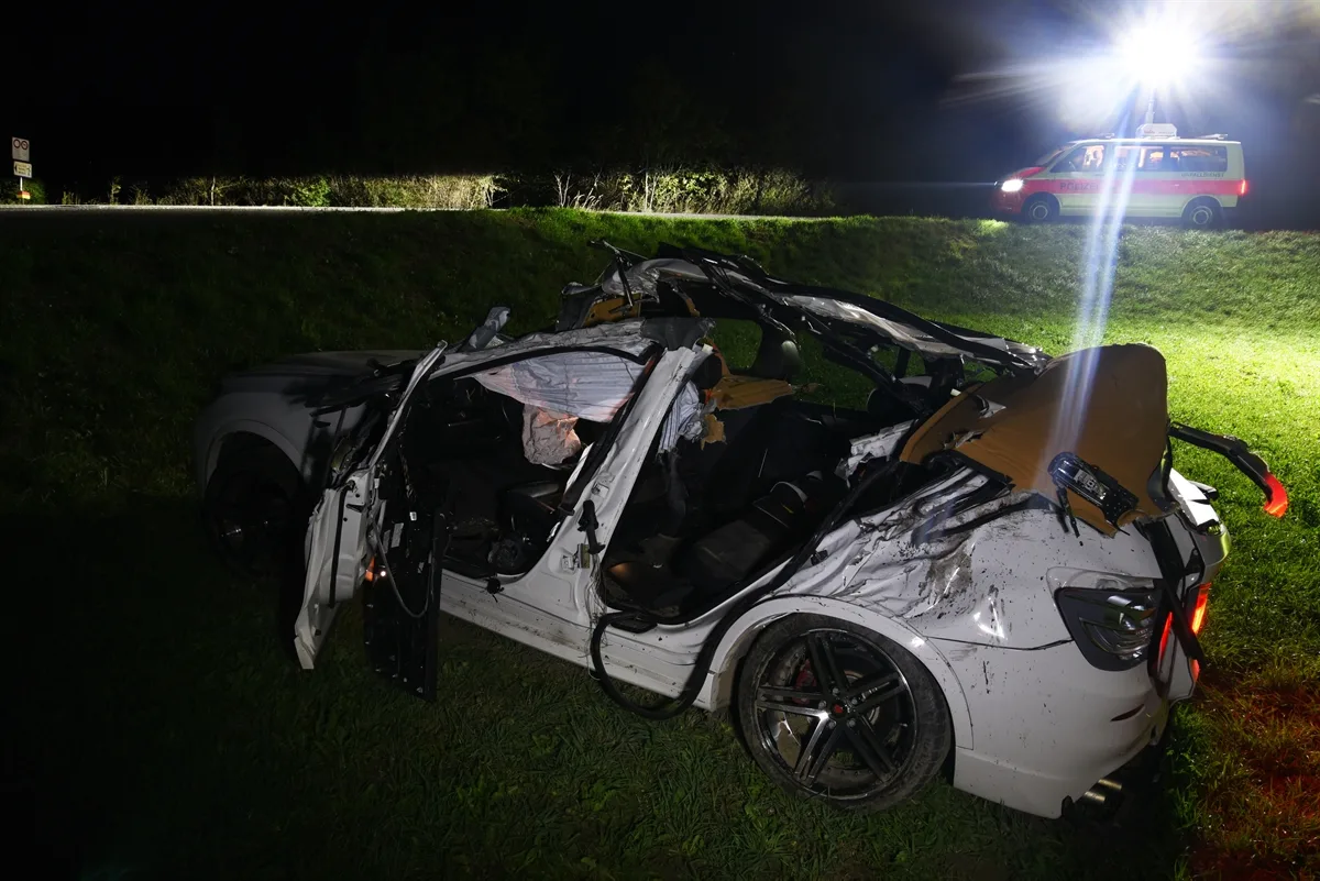 Haldenstein GR - Mit entwendetem Fahrzeug verunfallt 