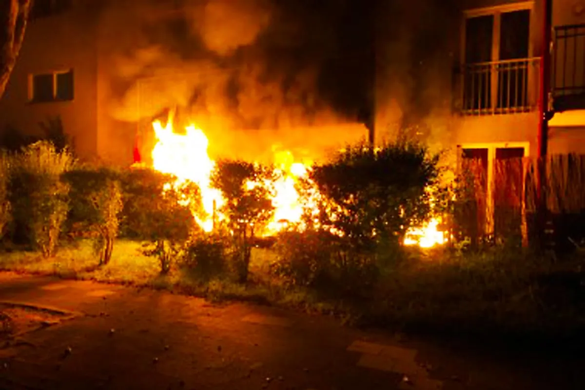 Moers - Feuer auf Balkon 
