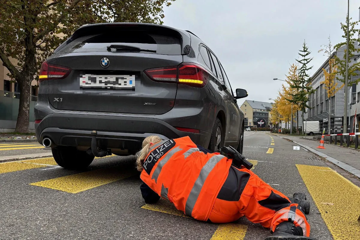 Kloten ZH – Frau auf Fussgängerstreifen angefahren und verletzt