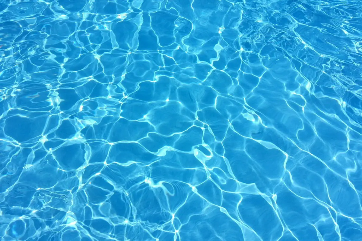 Baar ZG -  4-jähriges Kind erliegt seinen schweren Verletzungen aus dem Schwimmbad