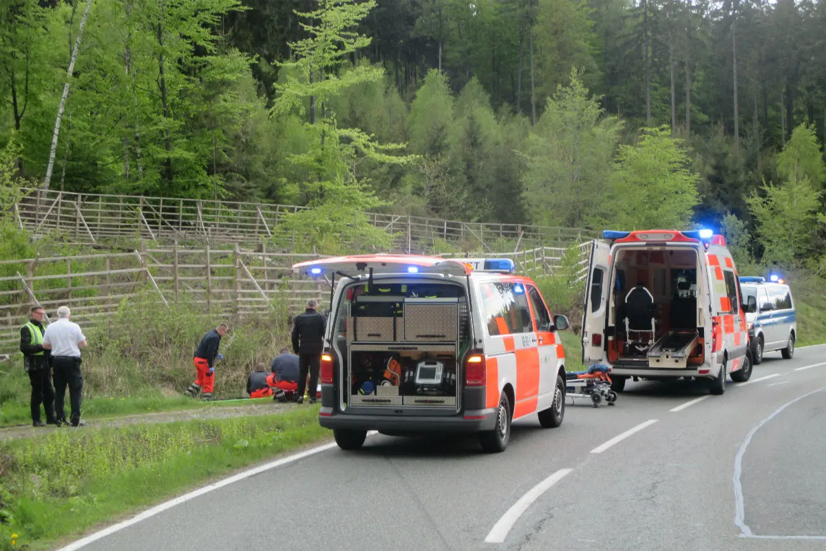 Selbstunfall mit schwerverletztem Motorradfahrer
