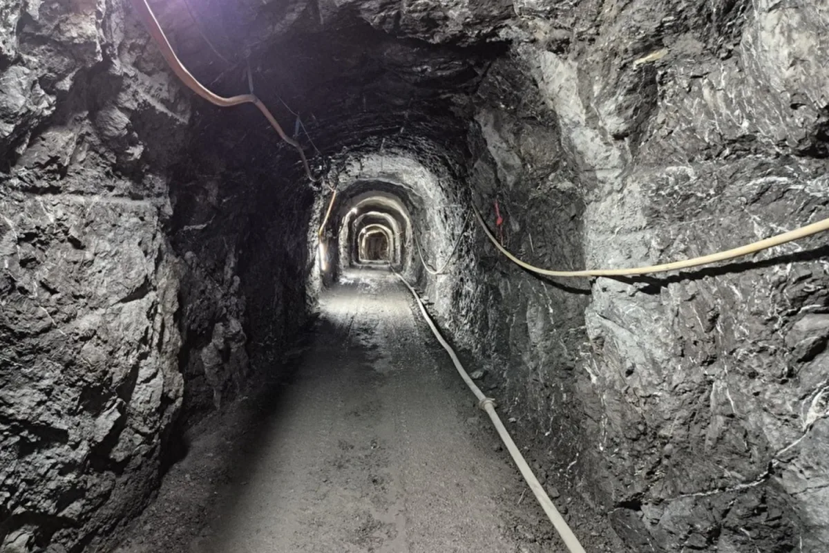 Bauen, Isleten UR – Nachtsperrungen im Harderbandtunnel