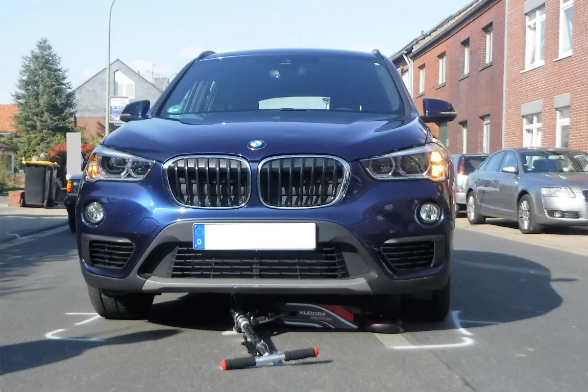 Achtjähriger mit Trottinett angefahren