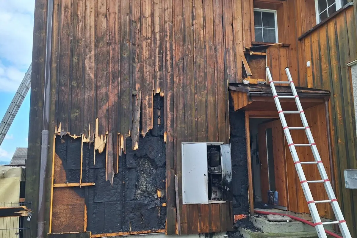 Sax SG – Einfamilienhaus in Brand